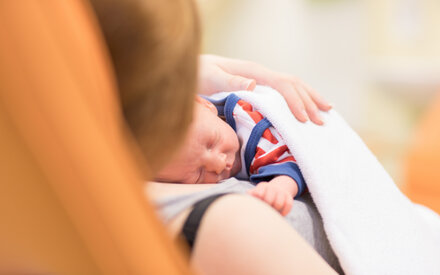 Abbildung Nat&uuml;rliche individuelle Geburt, Stillen und Bonding